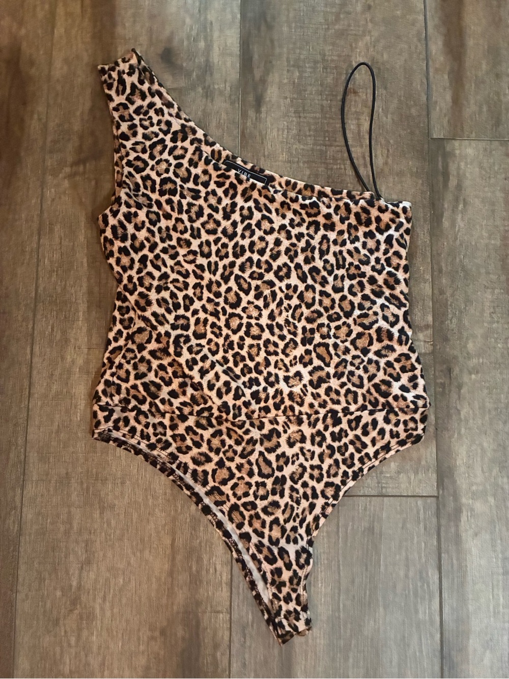 Vibe Leopard Print One-Shoulder Bodysuit - Tan & Black